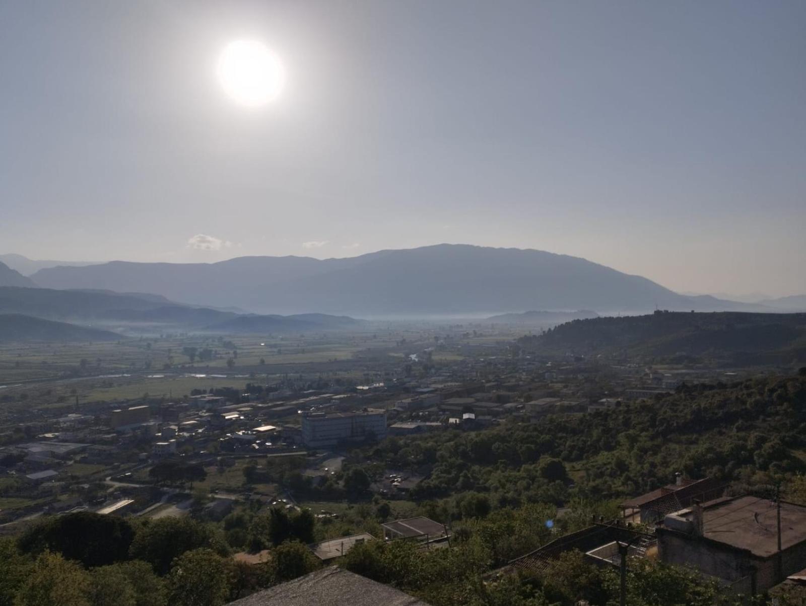 Rondo Guesthouse Gjirokastër Eksteriør bilde