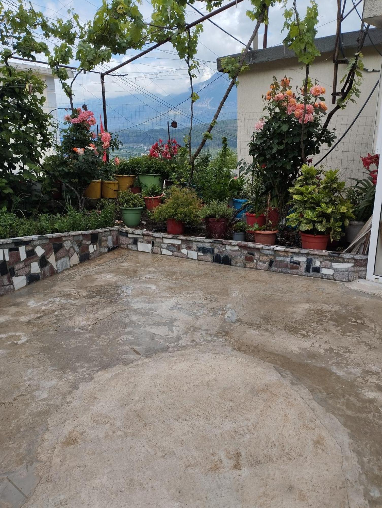 Rondo Guesthouse Gjirokastër Eksteriør bilde
